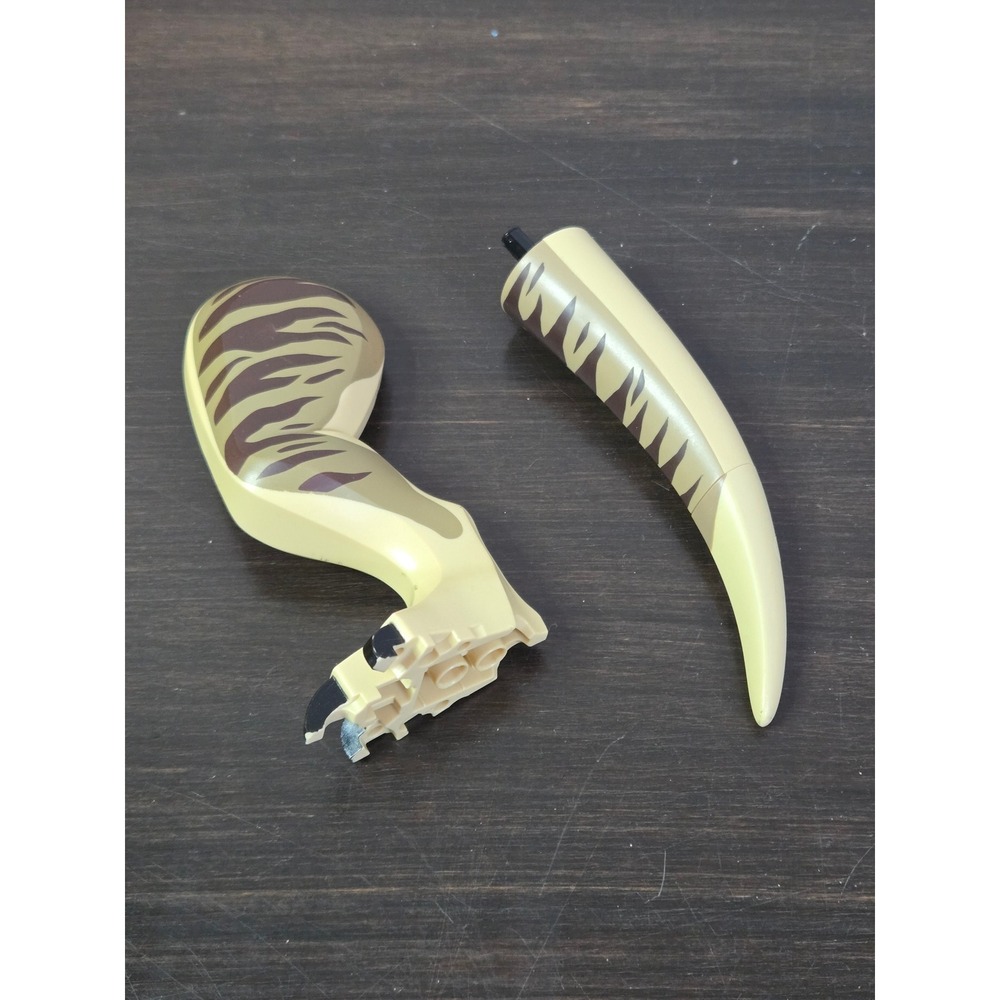 LEGO Jurassic‎ World T-Rex Tan Right Leg and Tail Parts 75918 Replacement Pieces